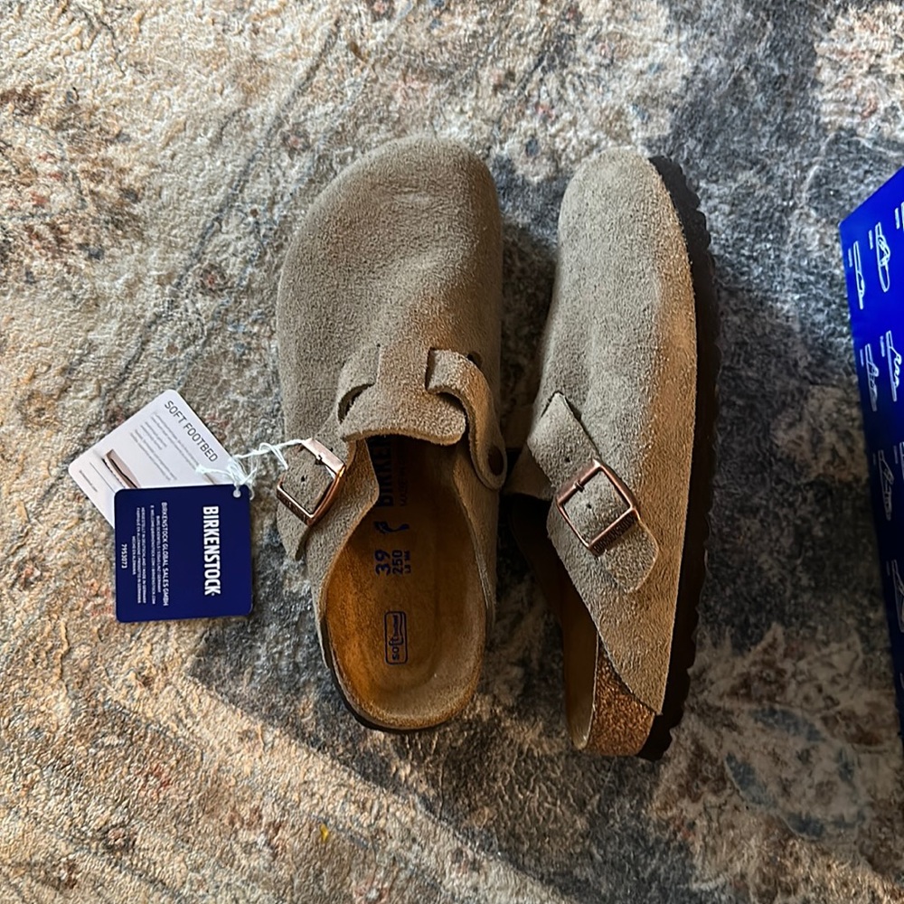 Birkenstock Boston soft bed in the color taupe